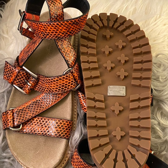 Michael Kors Agatha Sneake Sienna size 6 - Picture 4 of 4